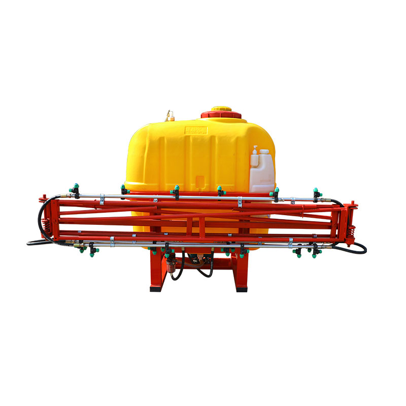 Traktor betriebene Auslegersprühgerät